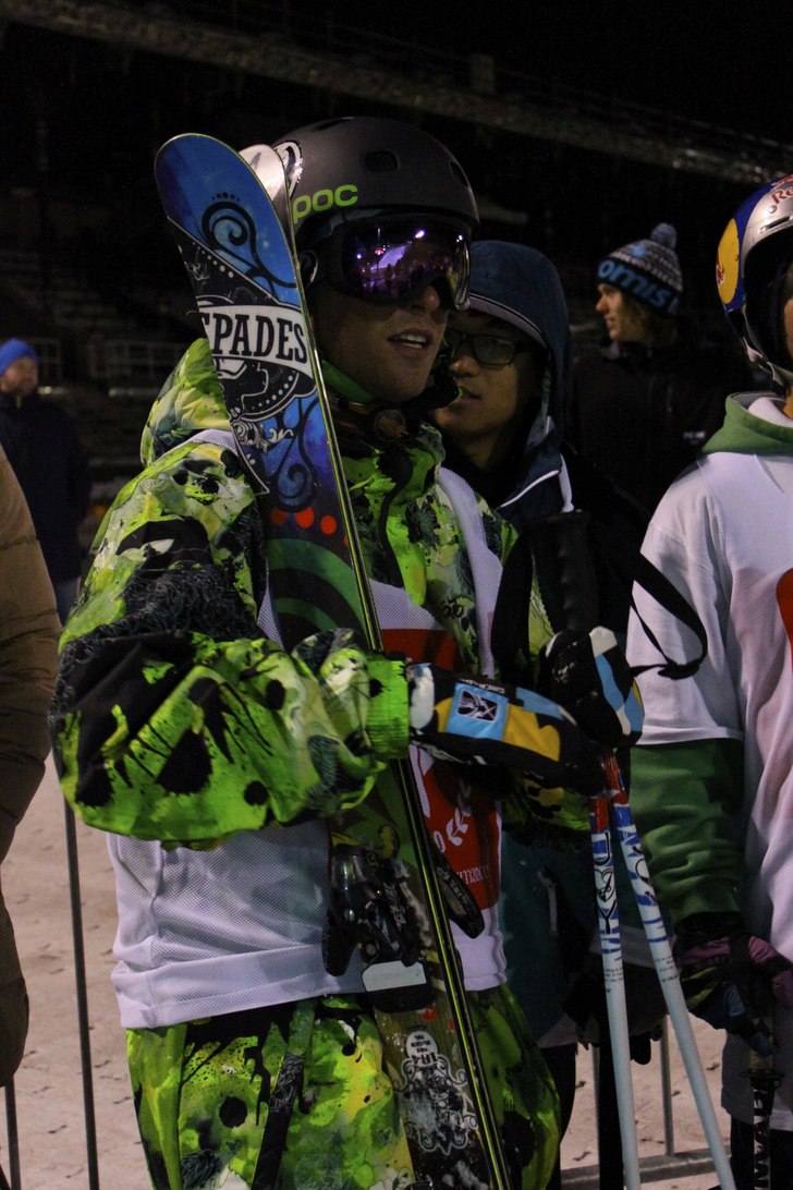 Plats: Stadion Stockholm. Åkare: TJ Schiller.