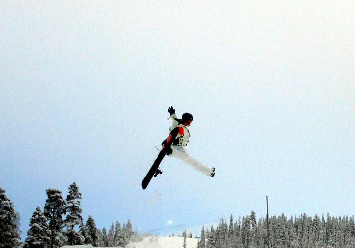 Backside air one-foot. Foto: Martin Czernik (Slitz). Åkare: Mikael Saadat.