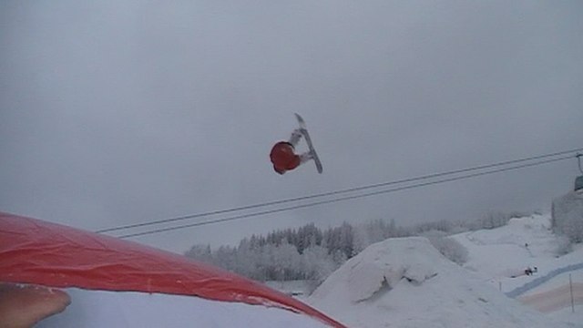 frontflip. Foto: pappa. Åkare: ludvig karlsson.