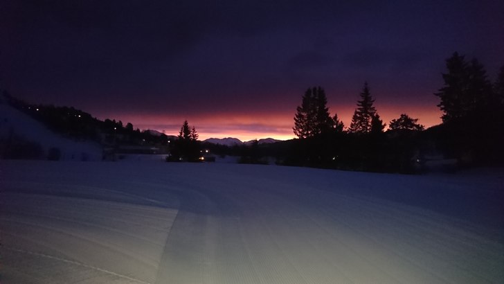 1.februar
Flotte farger på himmelen idag også og.