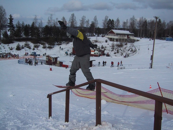 En fs noseslide från förra året... Foto: Rasmus Eriksson. Åkare: Peter Lindström.
