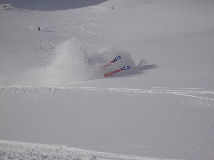 Puuuuder!. Foto: Mackan Richter. Åkare: Marcus Henningson.