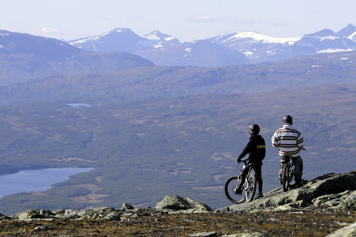 Heli_Bike med Bike North i Hemavan. Foto: Krister Göransson. Åkare: Mattias och Robin.