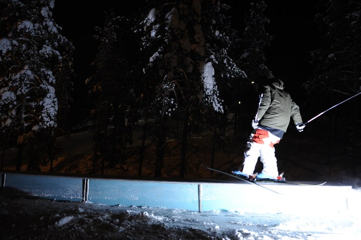 glider på boxen. Foto: Måns strålin norberg. Åkare: oskar hansson.