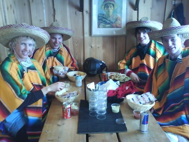 Foto: Kines. Åkare: El Taco.