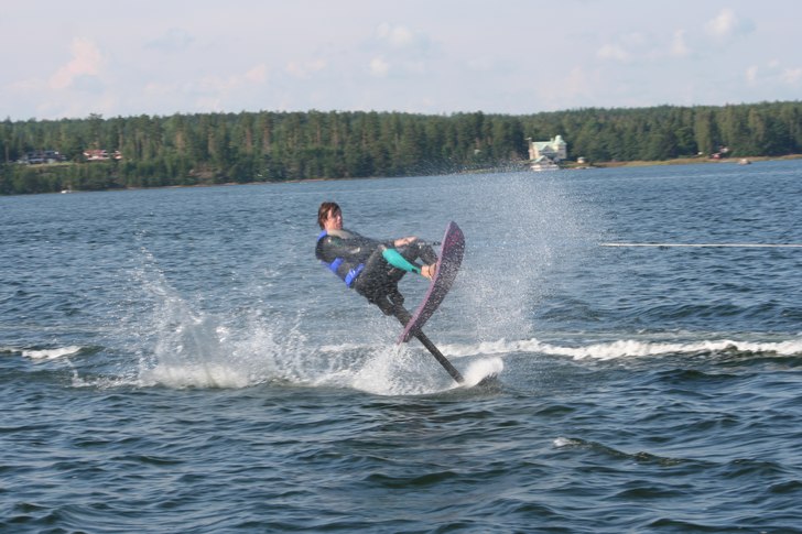 Airchair, roligaste man kan köra på vatten. . Foto: Jacob Sehlin. Åkare: Fredrik Ärlemar.