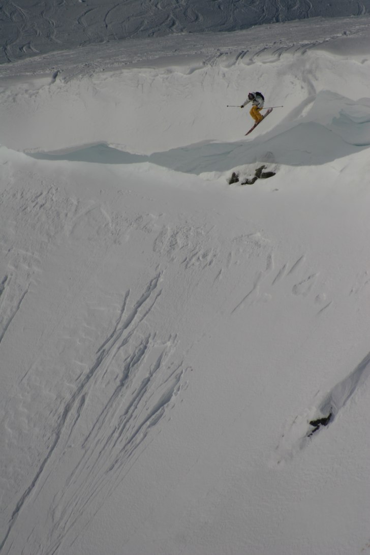 De första större droppen för säsongen, alla la. Foto: Simon Dehnisch. Åkare: Henrik Utter.