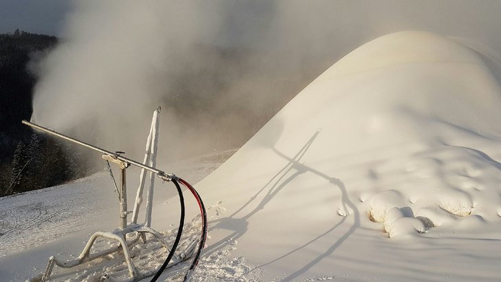 Vi lager snø for fullt slik at vi kan åpne så f.