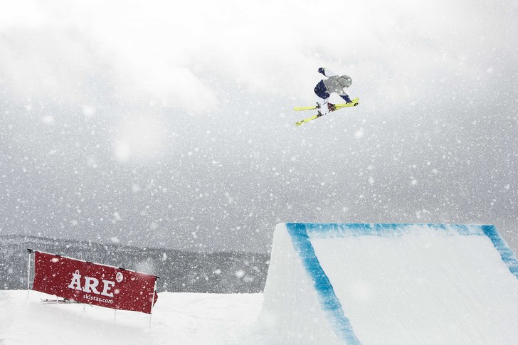 Per i andra svarta under SST. Foto: Niclas Magnusson. Åkare: Per Fernvik.