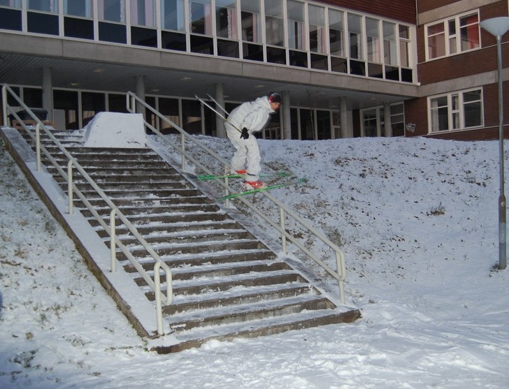En handrail!!. Foto: Calle Öhrn. Åkare: Sebastian Carlsson.