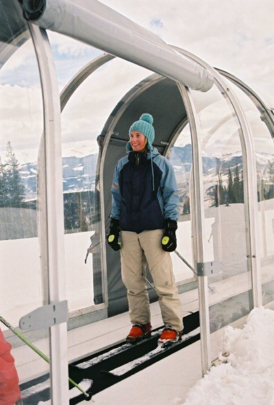 En lift med band och huva, den var jättekul!. Foto: Katarina J-son Bech. Åkare: Johanna Bech.