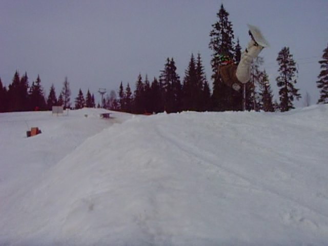 Skrämande dåligt försök.... . Foto: Pelle Renström. Åkare: Viktor Gustavsson.
