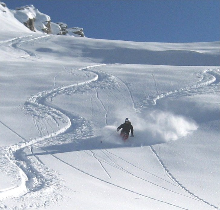 Härlig kall puderdag vecka 8. Foto: Johan Väst. Åkare: Anders Väst.