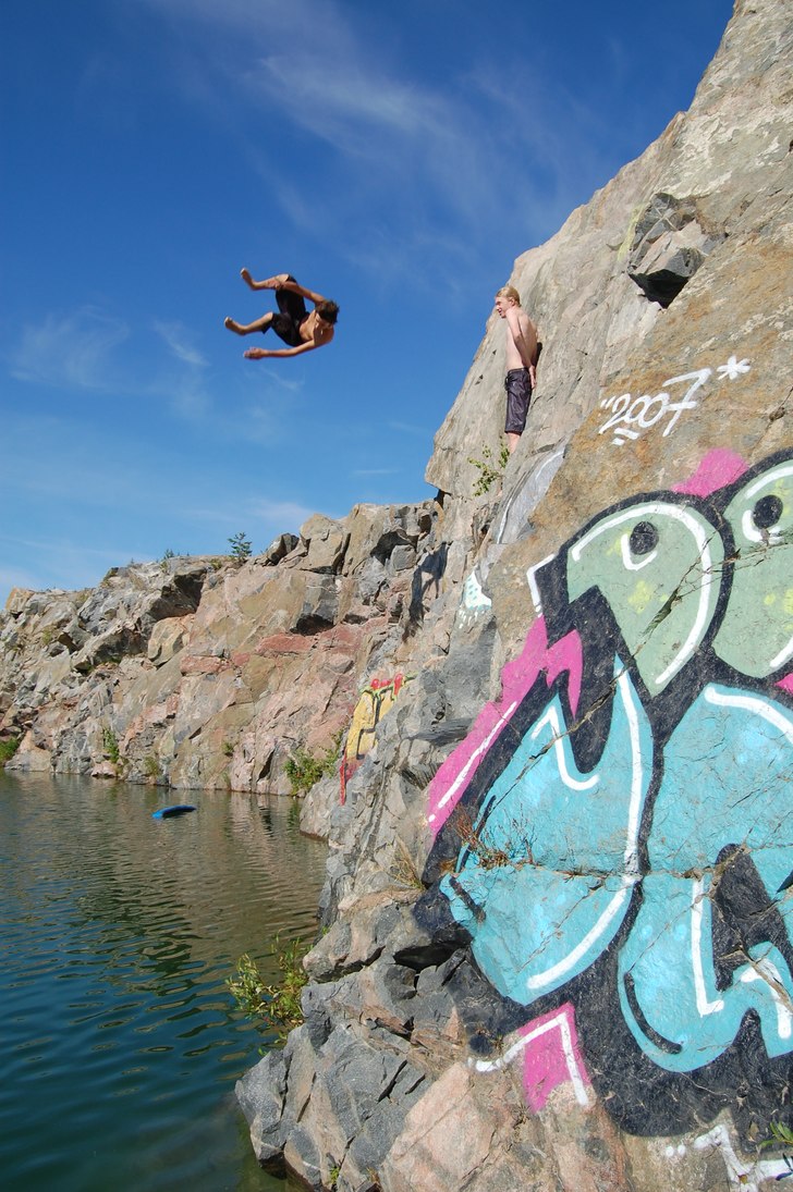 I kallaxgropen och Hoppar. Axel Bergbom sköter ka. Foto: AXEL :D. Åkare: Andreas.