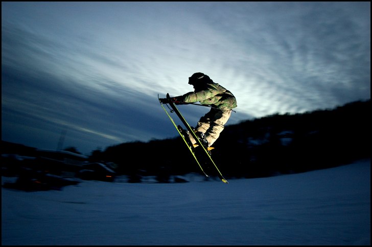 Nån kid i backen kör truckdriver(nosegrab) .. Foto: Niklas Sundin. Åkare: No Name.