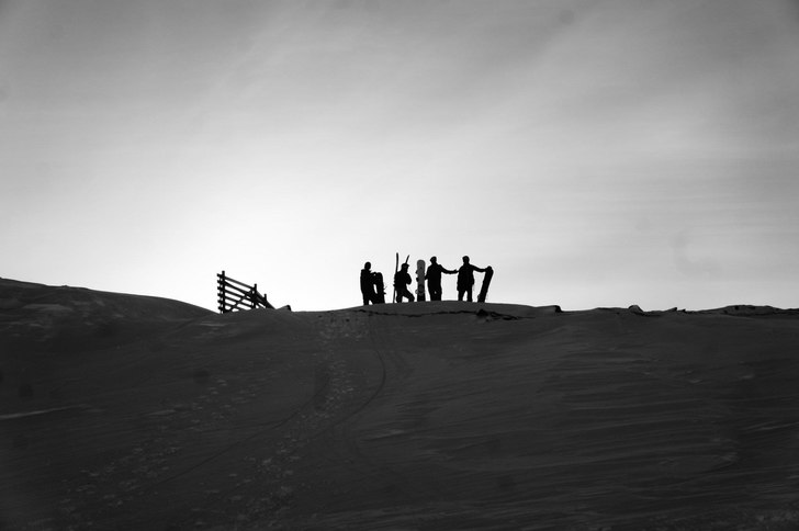 Äntligen uppe efter en morgonhajk under försäso. Foto: Fredik Hentzel.