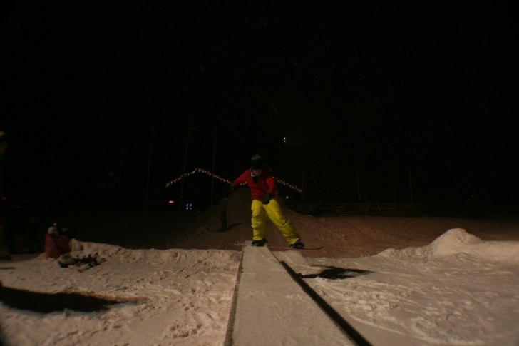körde lite box på torget i tandådalen.. Foto: Emma Hedö. Åkare: Robin Tygesen.