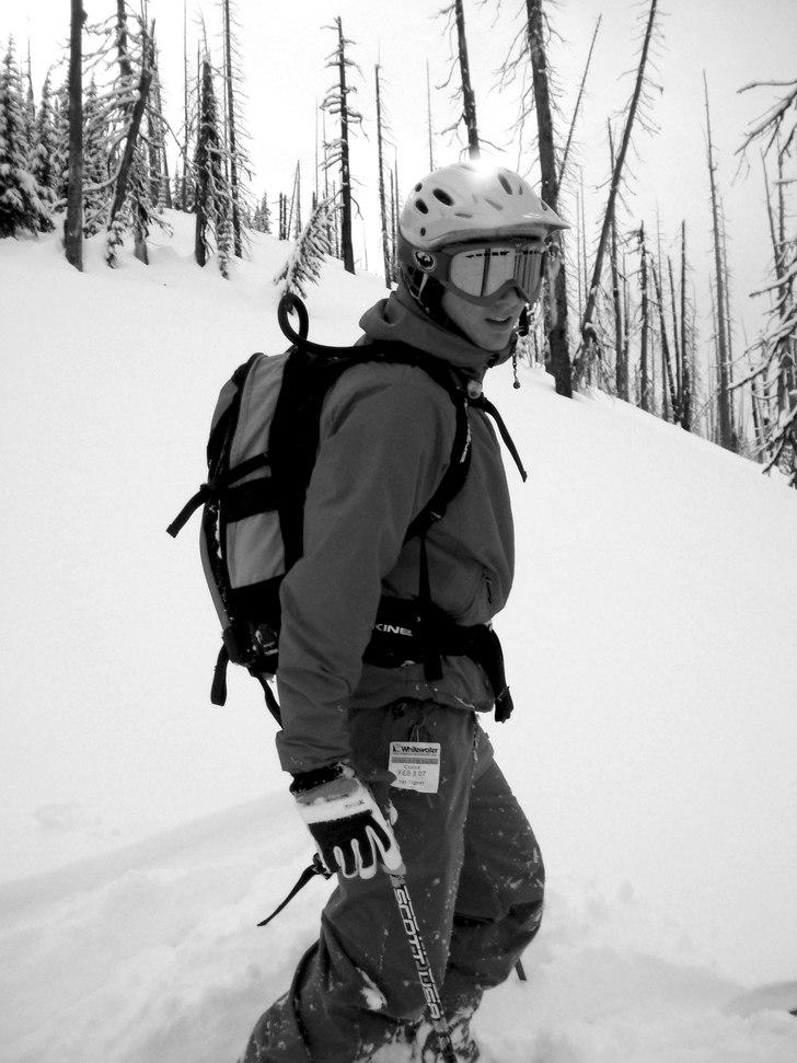 den nedbrända skogen. Foto: viktor (guide). Åkare: mårten ågren.