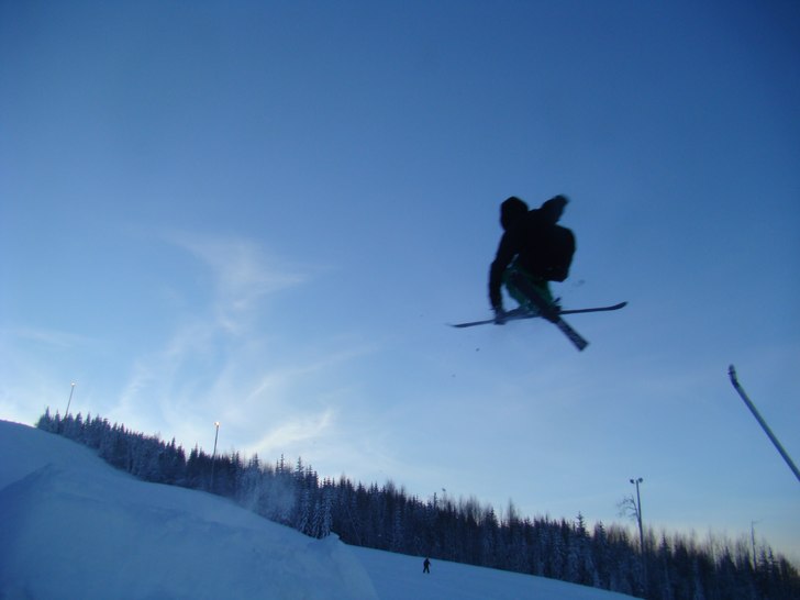 Lite dålig kvalite :'/
720 mute.. Foto: Jakob Lundberg. Åkare: Olle Eriksson.