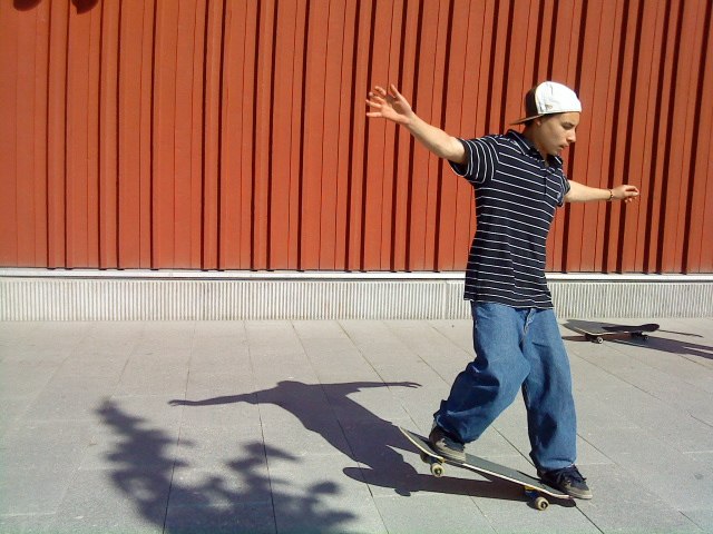 nose manual. Foto: jeppe nille. Åkare: Mikael Bäck.