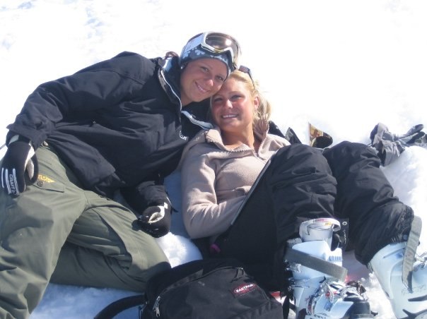 Säsong i Åre 07/08. Foto: Mats Hedberg. Åkare: Malin Hedberg Isabella Sundell.