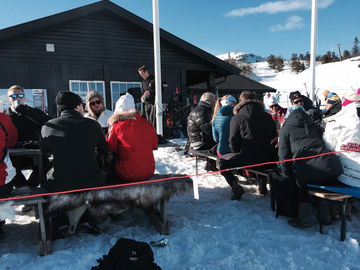 Skisenteret åpent lørdag og søndag
Skisenteret .
