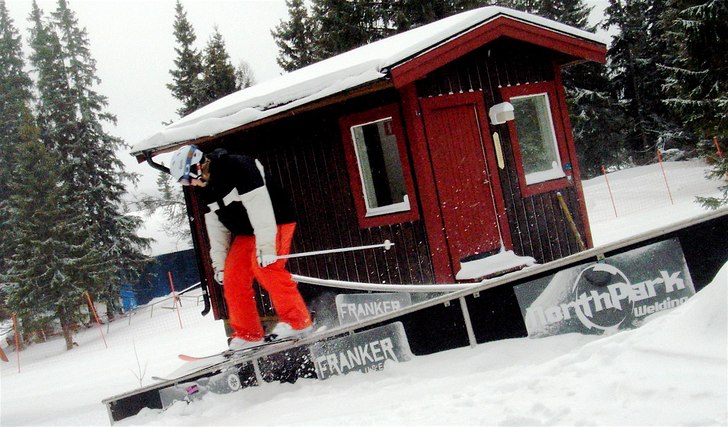 Det minsta räcket jag kunde hitta.... Foto: Linda Elisabeth Edvardsson. Åkare: Niklas Dahlin.