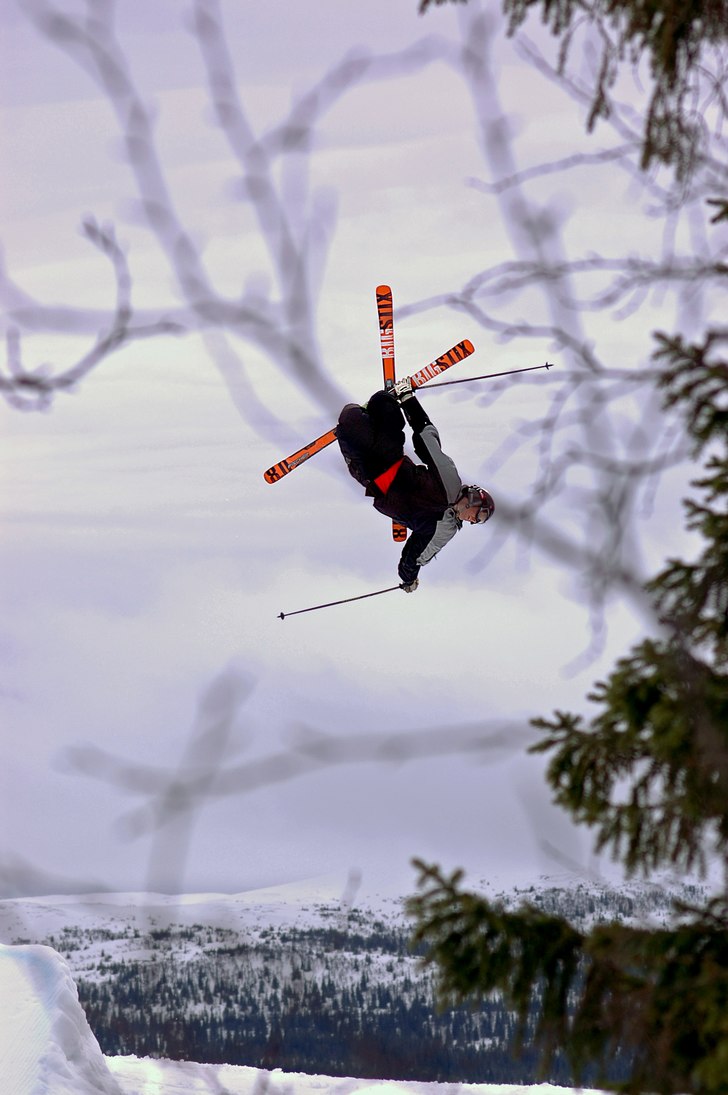 En gammal härlig mutegrab. Uppochned. Jonas sure . Foto: Jonas Collen. Åkare: Jim JohansSon Wolf.