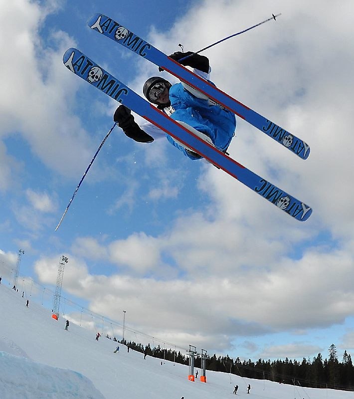 No grab på en baklänges 5a!. Foto: Lennart Nilsson. Åkare: Marcus Petersson.