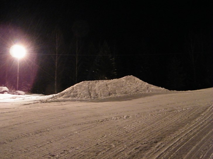 Hoppet uppe till vänster i backen. Nypreppat.. Foto: Jag.