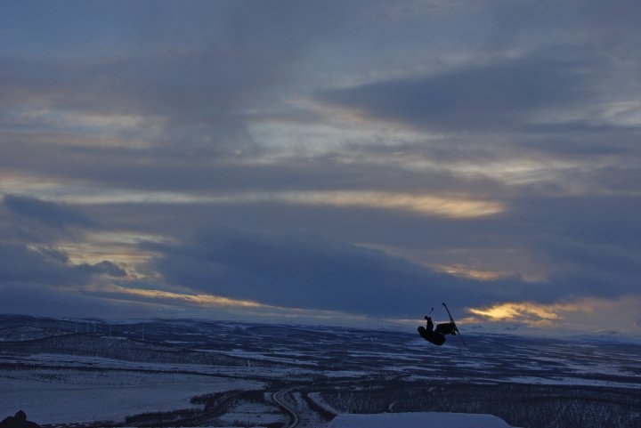 flat 5. Foto: tomas kyrö. Åkare: jonathan vitblom.