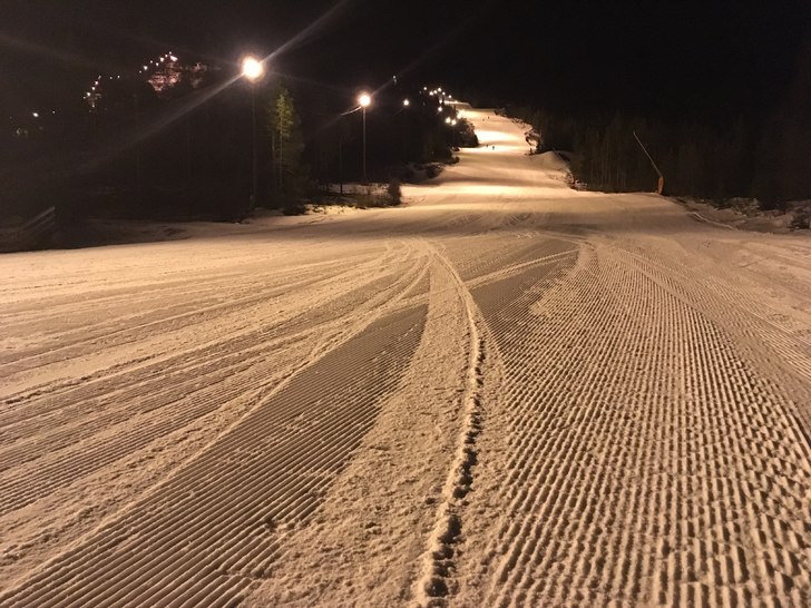 Onsdag 25.01
Det er fine forhold i alpinsenteret. .