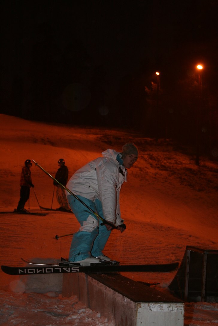 jag leker på en box i sunnersta.. o de va fett d�. Foto: sebastian borg. Åkare: jens lindström.