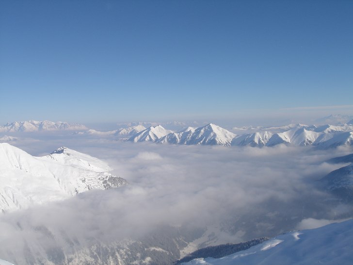 Ståendes på toppen av Sportgastein. Foto: bal.
