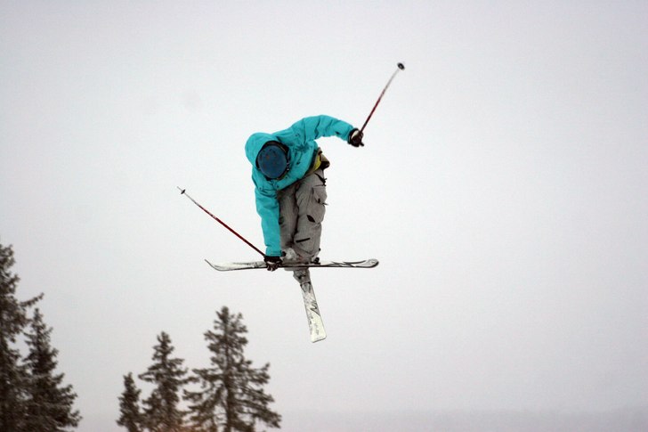 Slänger en framlänges 5a tror ja bestämmt medan. Foto: Hasse "rektorn" stenberg. Åkare: August Ahlnäs.