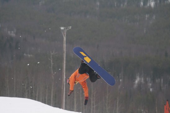 Snart gör det ont!. Foto: Julius Aspman. Åkare: Dennis Asplund.