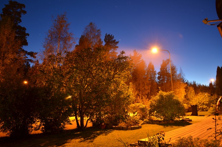 En bild tagen kl 20,00
Kamera: Nikon D5100. Foto: Oskar Sjöquist.