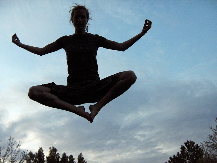 Härlig kväll på studsmattan!. Foto: Maja. Åkare: Anna.