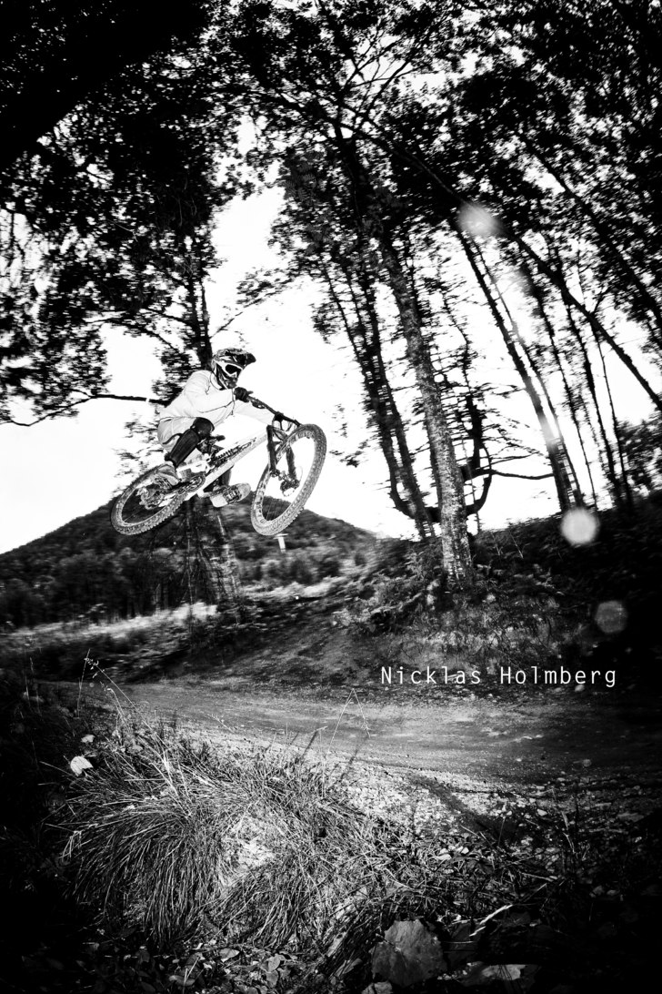 nicklasholmberg.se. Foto: Nicklas Holmberg. Åkare: Ja vem kan du vara!.