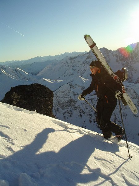 Äntligen toppen efter 1h skoter och 2timmar hike.. Foto: Marcel Munck. Åkare: Jag själv.