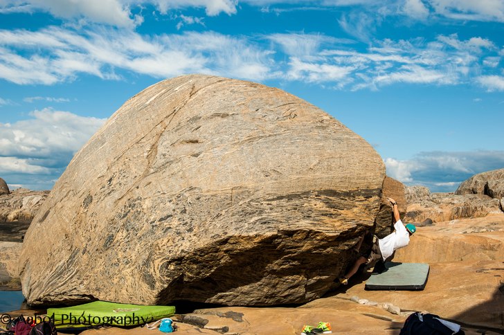 Bouldering ute på Hönö i början av hösten..