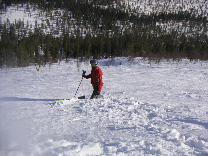 på fel sida gränsen. Foto: Micke Andersson. Åkare: Håkan Andersson.