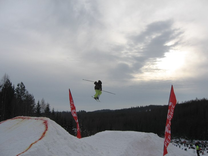 Peaks big air tävling i storstenshöjden.

Min . Foto: någon softare. Åkare: Philip Juliusson (jag).