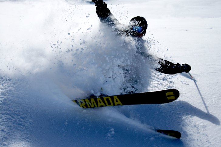 En hel meter nysnö! Nog roligaste skiddagen i mit. Foto: Viktor Sundvall. Åkare: Axel Milton.