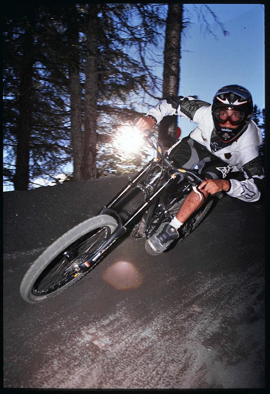 Prisen drar på!. Foto: Wolf Hörner. Åkare: Simon "Prinsen" Cederlidh.