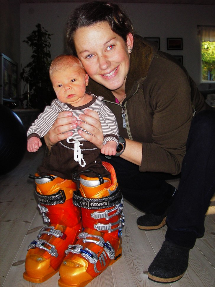 Välkommen till (skid)världen Malte.. Foto: Stolt pappa Stefan Howding. Åkare: Malte Howding.