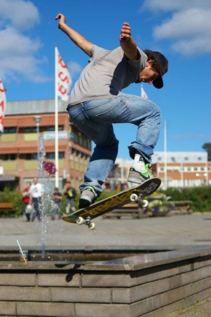 Sommaren '08. Foto: Emanuel Edman. Åkare: Petter Löfgren.
