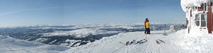 Blåkupa på Skutans topp mellan påskstormarna. Foto: Fredrik Billig.