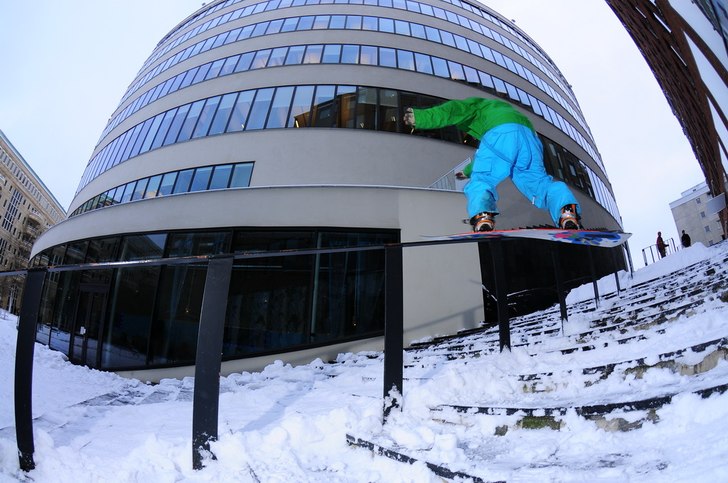 frontboard. Foto: Fredrik Bergkvist. Åkare: Adam Hermanson.