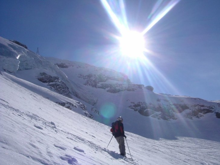 Sol och puder. Kan det bli bättre?. Foto: Martin Steijer. Åkare: Sam Widenfelt.